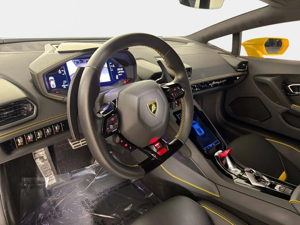 2023 Lamborghini Huracan - Image 31 of 31