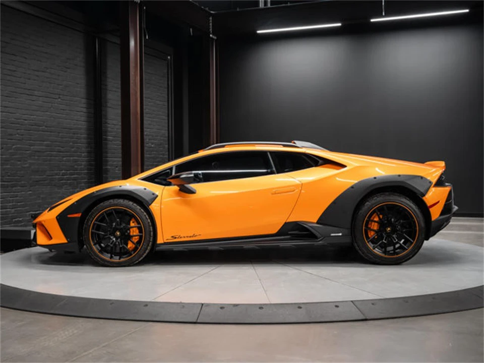 2023 Lamborghini Huracan - Image 12 of 31