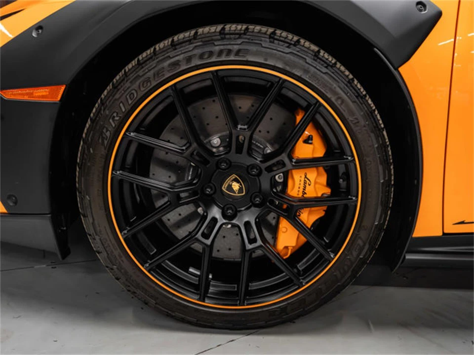 2023 Lamborghini Huracan - Image 15 of 31