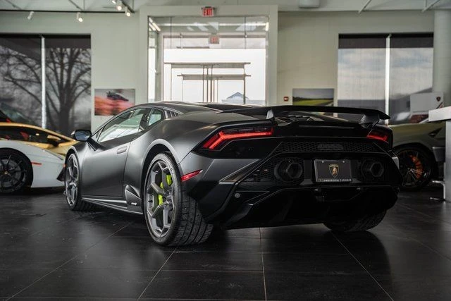 2023 Lamborghini Huracan - Image 18 of 21