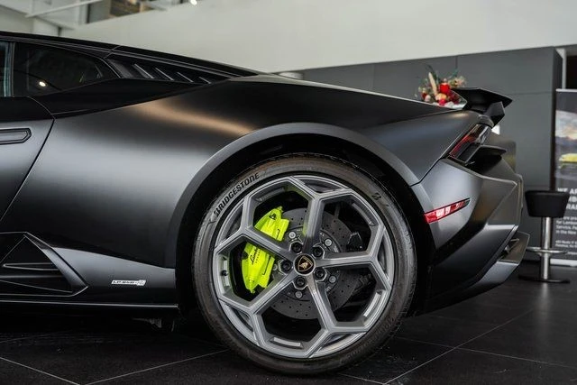 2023 Lamborghini Huracan - Image 13 of 21