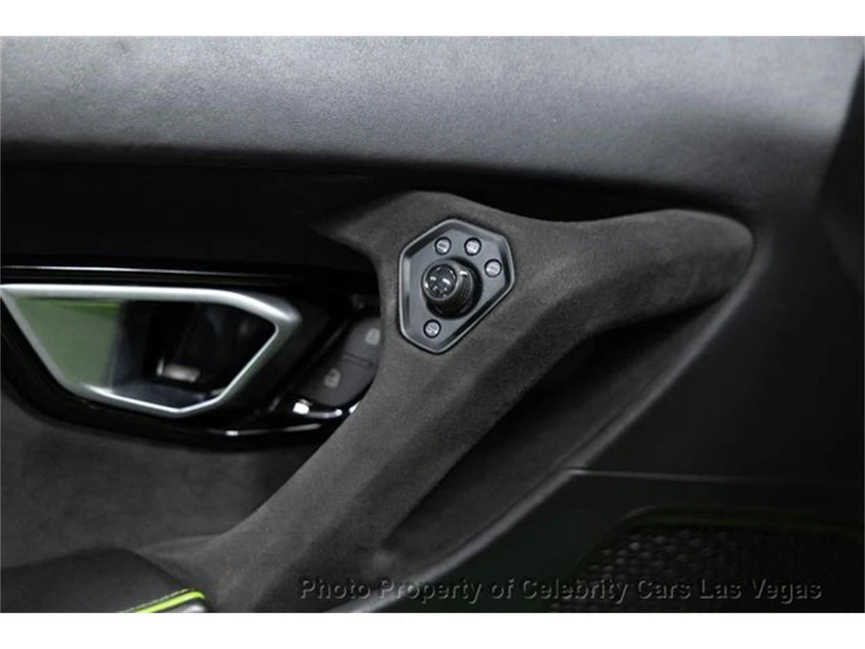 2023 Lamborghini Huracan - Image 27 of 31