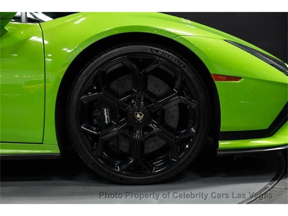 2023 Lamborghini Huracan - Image 14 of 31