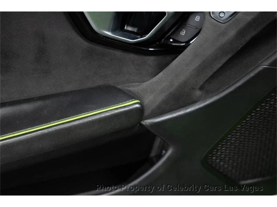 2023 Lamborghini Huracan - Image 28 of 31