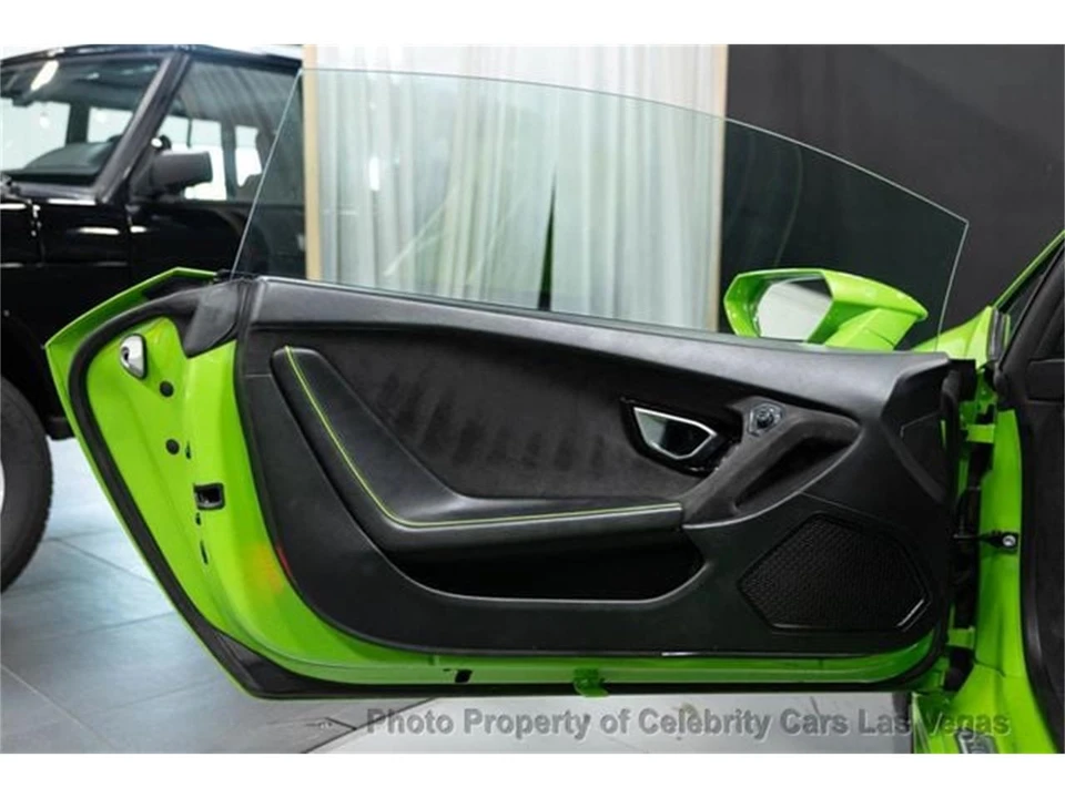 2023 Lamborghini Huracan - Image 26 of 31