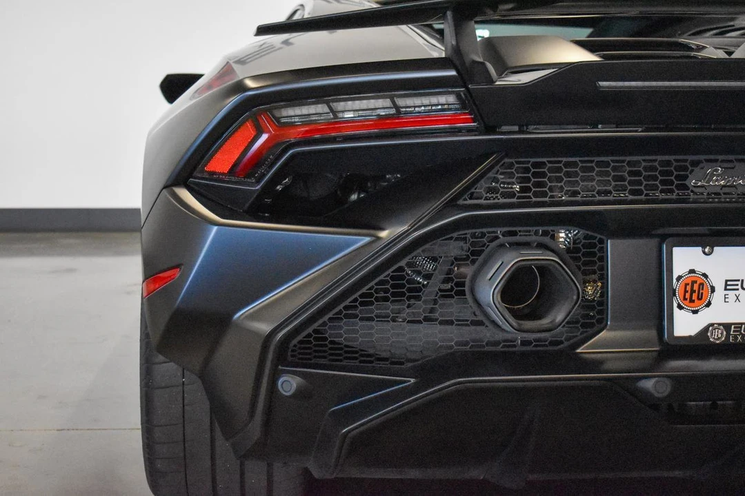 2023 Lamborghini Huracan - Image 27 of 31