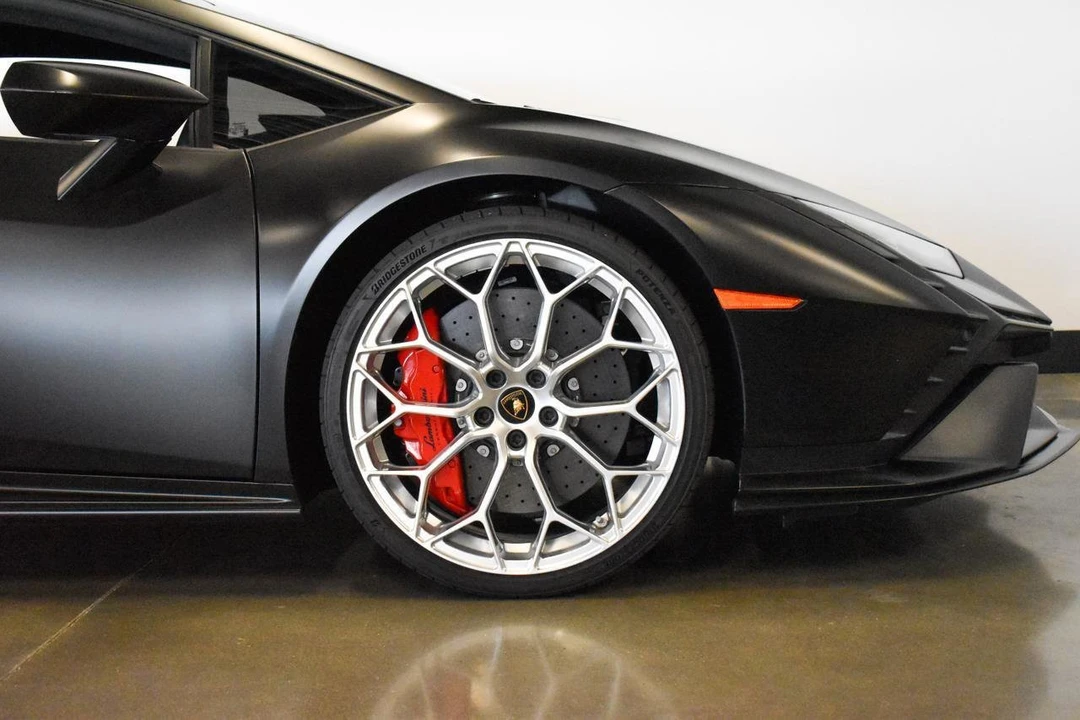 2023 Lamborghini Huracan - Image 6 of 31