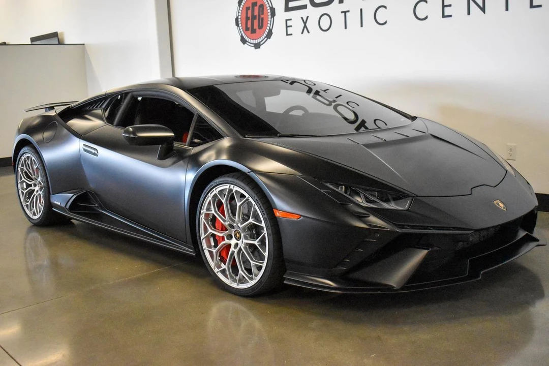 2023 Lamborghini Huracan - Image 7 of 31