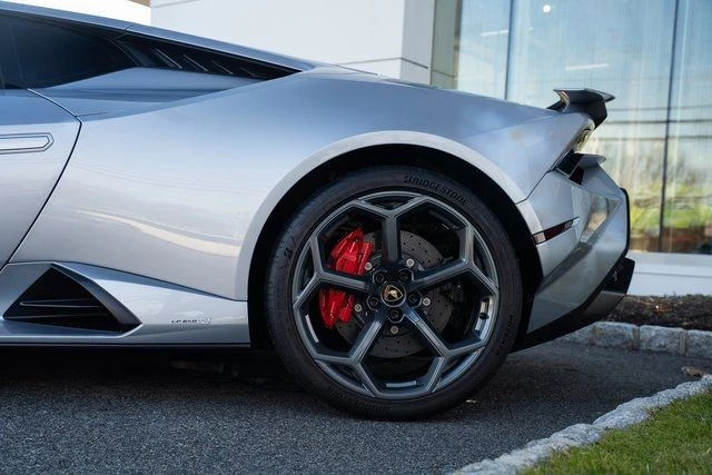 2023 Lamborghini Huracan - Image 11 of 21