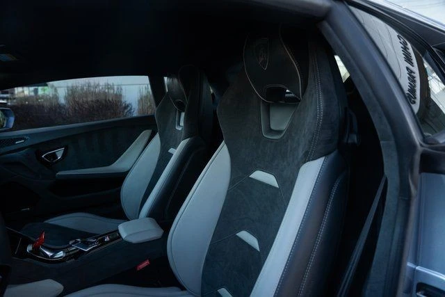 2023 Lamborghini Huracan - Image 29 of 31