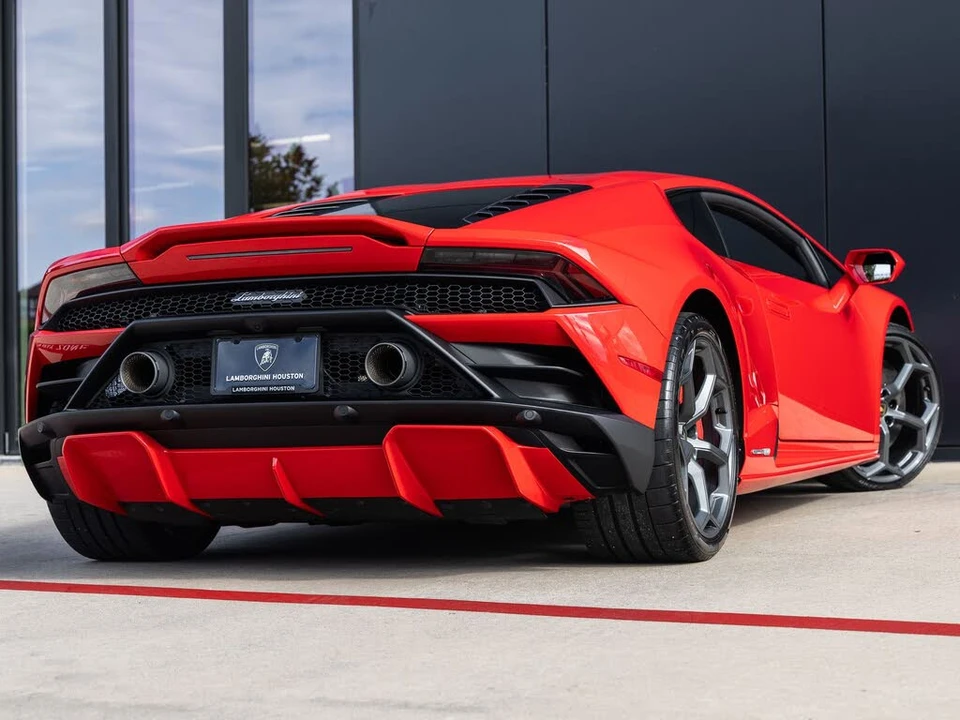 2023 Lamborghini Huracan - Image 8 of 31