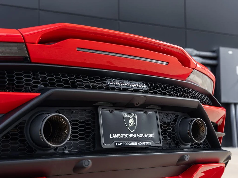 2023 Lamborghini Huracan - Image 14 of 31