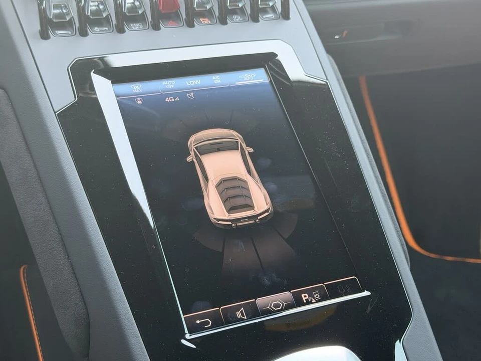 2023 Lamborghini Huracan - Image 16 of 31