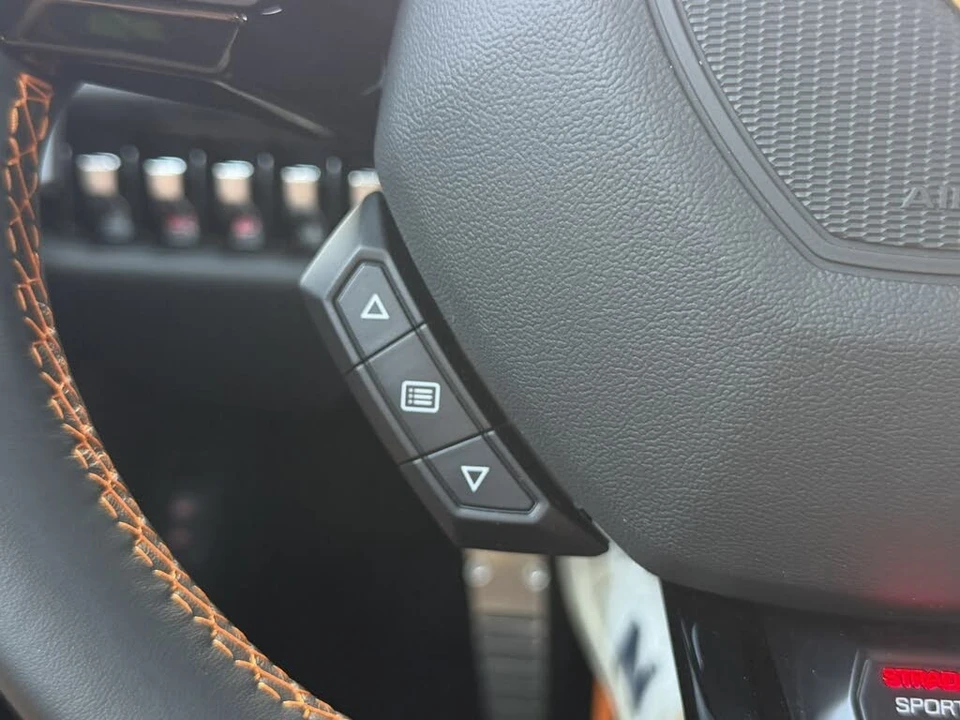 2023 Lamborghini Huracan - Image 26 of 31