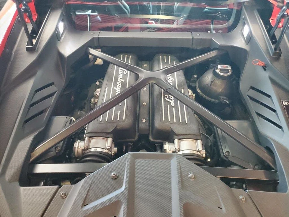 2023 Lamborghini Huracan - Image 12 of 31