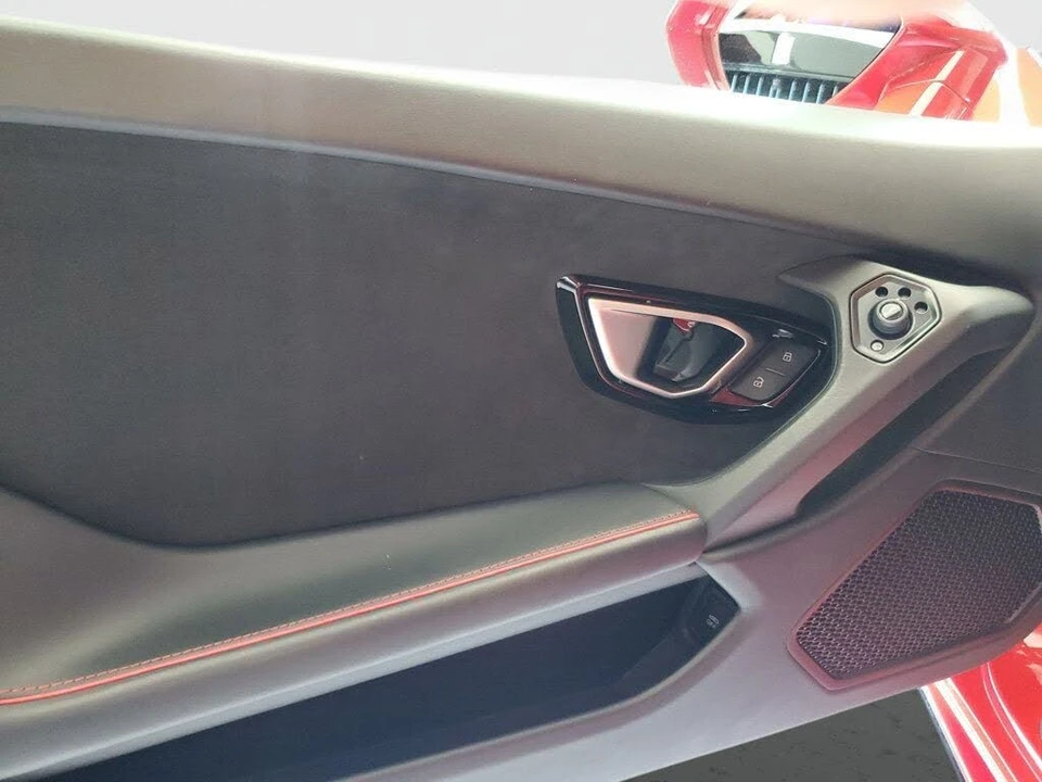 2023 Lamborghini Huracan - Image 13 of 31