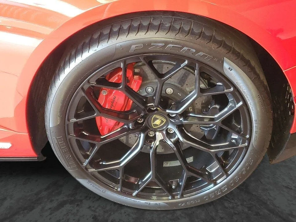 2023 Lamborghini Huracan - Image 8 of 31