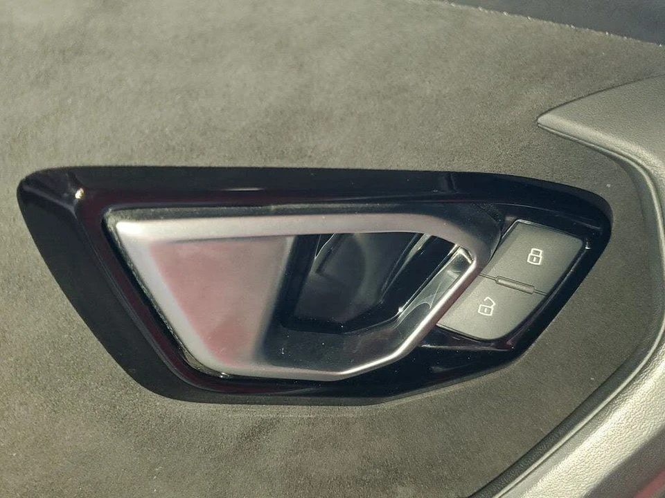 2023 Lamborghini Huracan - Image 14 of 31