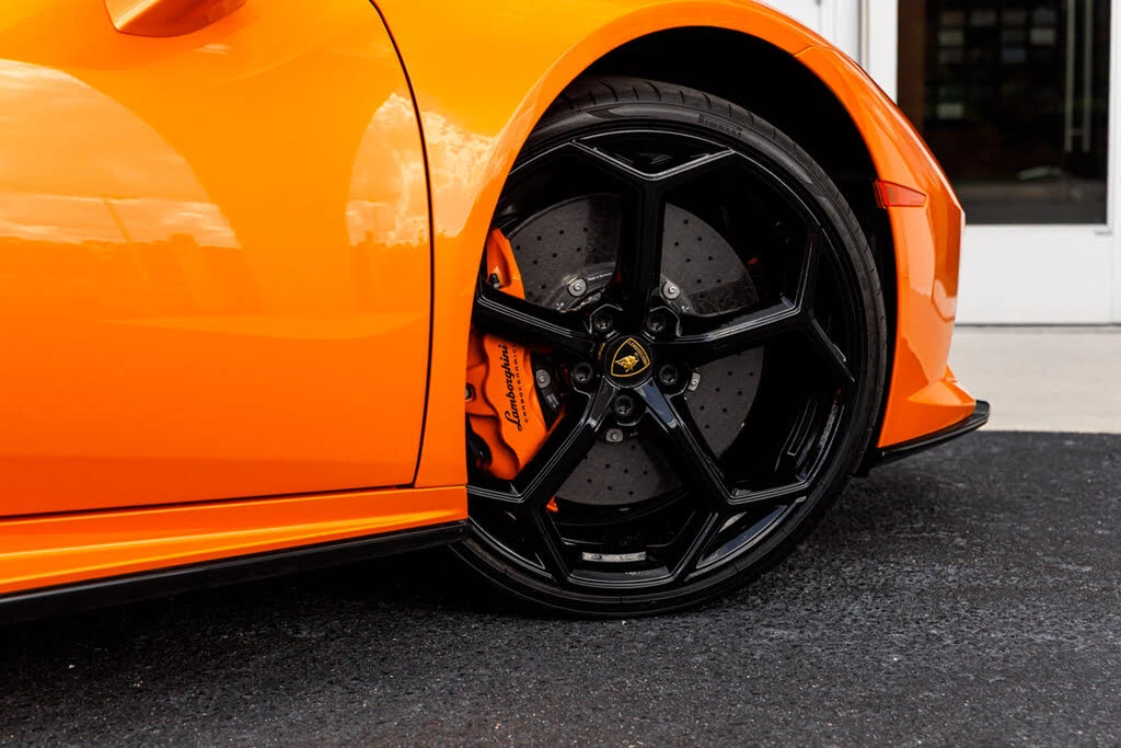 2023 Lamborghini Huracan - Image 30 of 31
