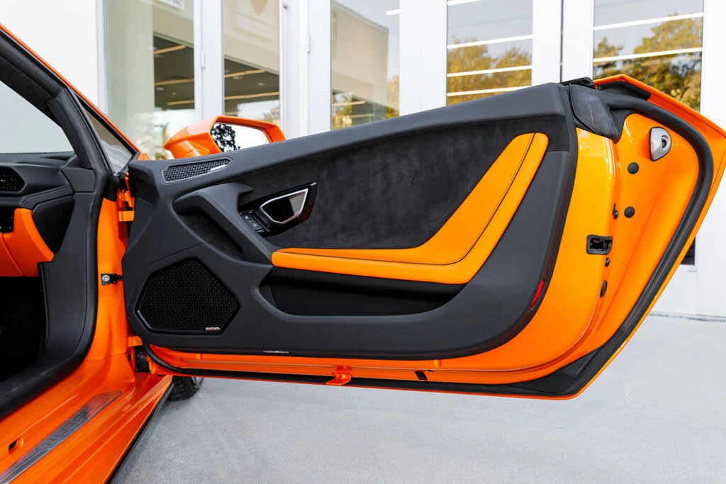 2023 Lamborghini Huracan - Image 28 of 31