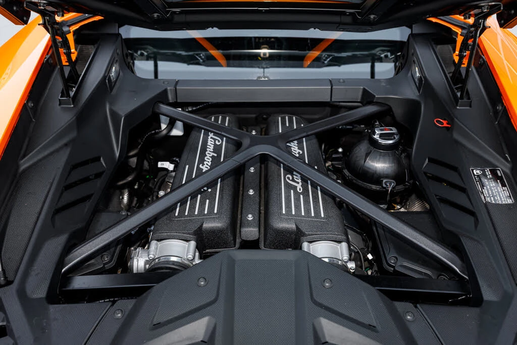 2023 Lamborghini Huracan - Image 24 of 31