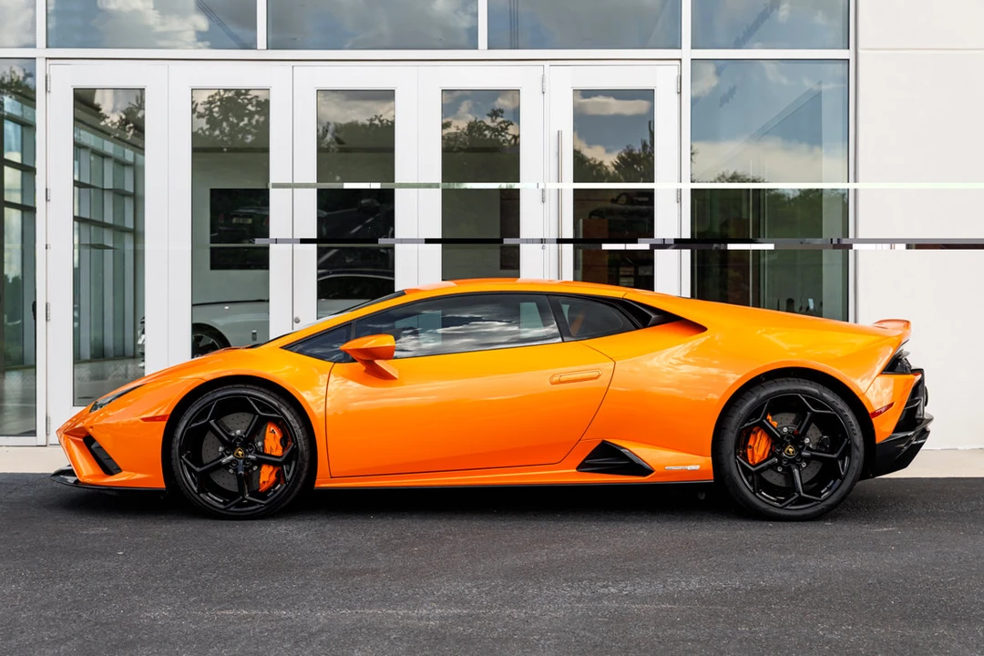 2023 Lamborghini Huracan - Image 8 of 31