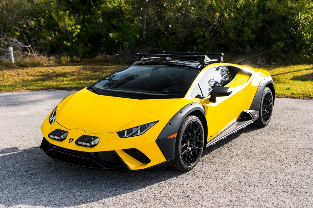2023 Lamborghini Huracan - Image 3 of 21