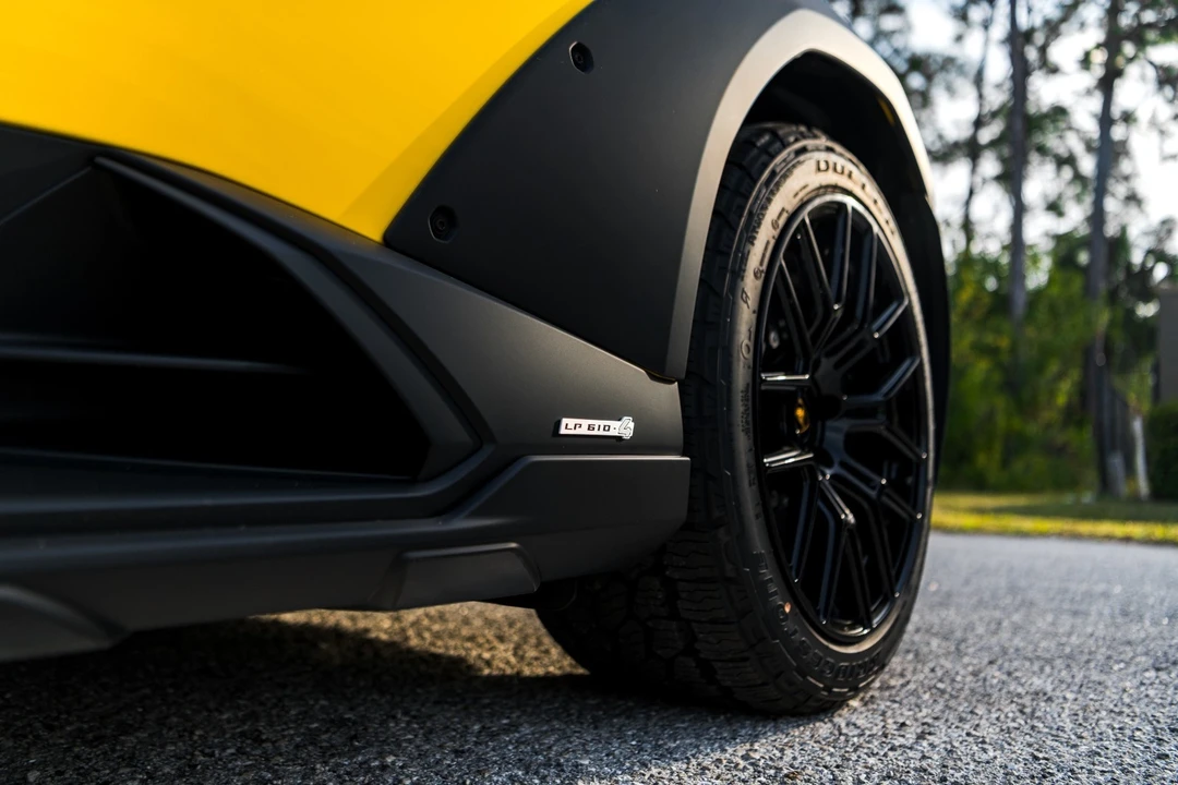 2023 Lamborghini Huracan - Image 8 of 21