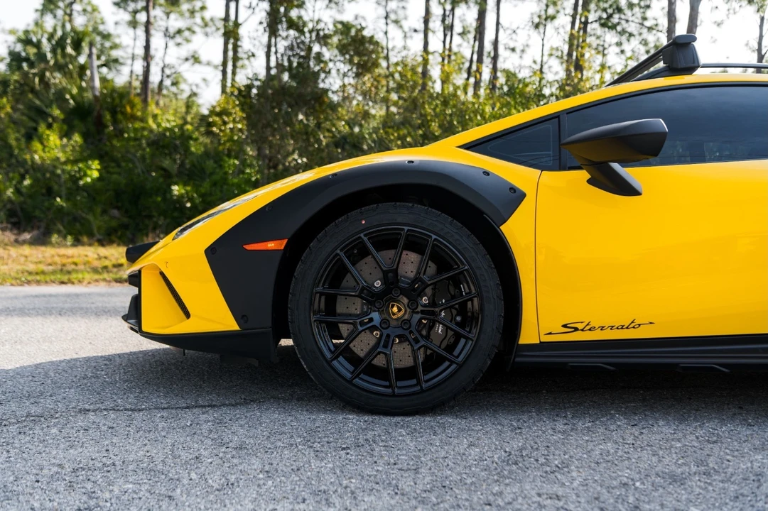 2023 Lamborghini Huracan - Image 20 of 21