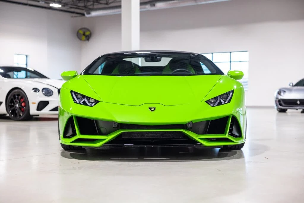 2023 Lamborghini Huracan - Image 2 of 31