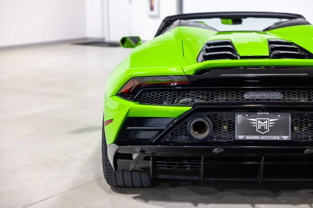 2023 Lamborghini Huracan - Image 14 of 31