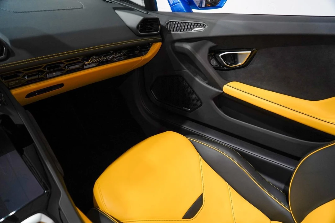 2023 Lamborghini Huracan - Image 14 of 21