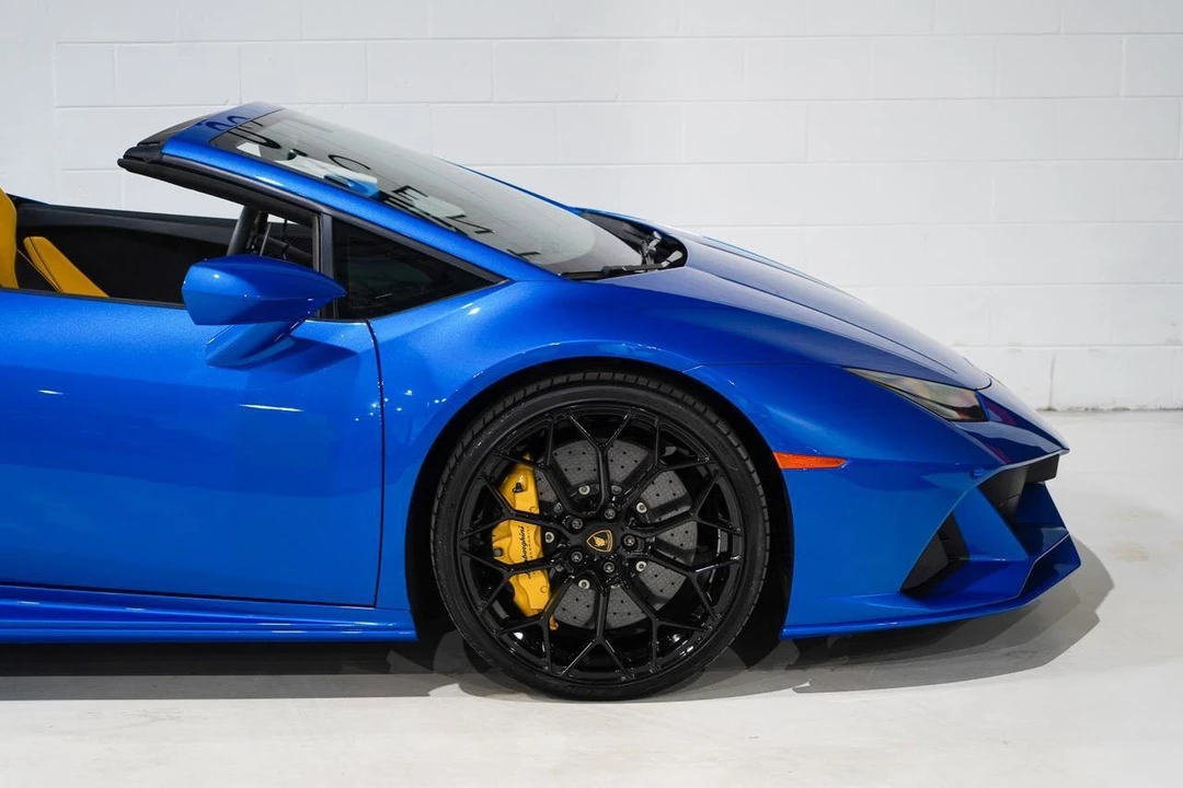 2023 Lamborghini Huracan - Image 22 of 31
