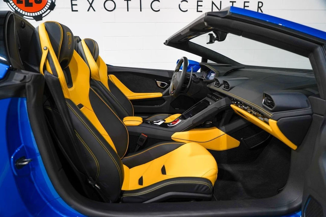 2023 Lamborghini Huracan - Image 15 of 31