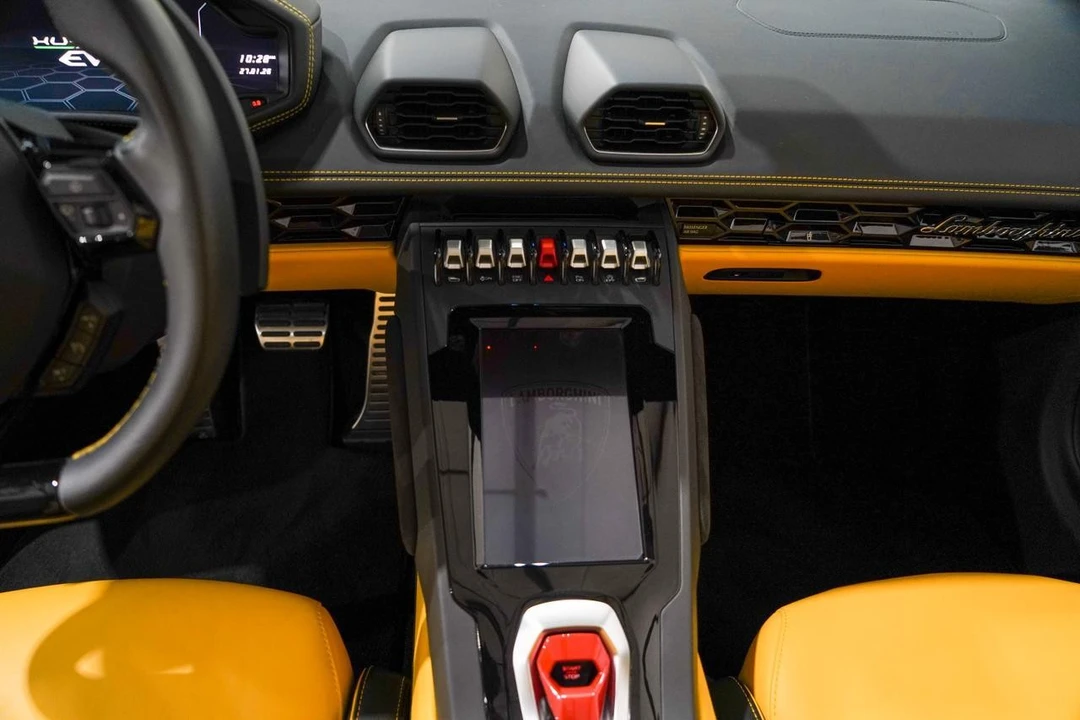 2023 Lamborghini Huracan - Image 12 of 21
