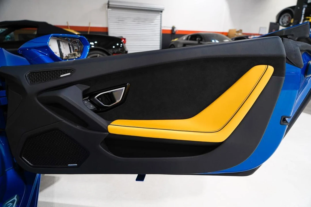 2023 Lamborghini Huracan - Image 19 of 31