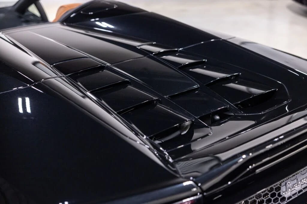 2023 Lamborghini Huracan - Image 16 of 31