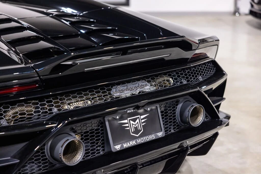 2023 Lamborghini Huracan - Image 15 of 31