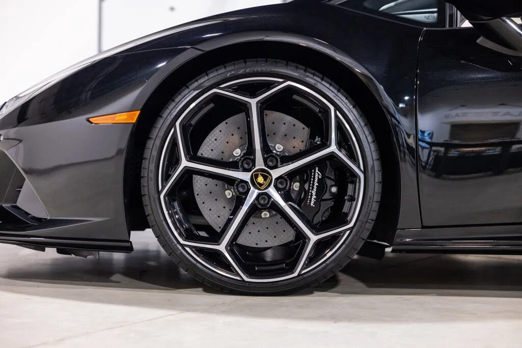 2023 Lamborghini Huracan - Image 20 of 31