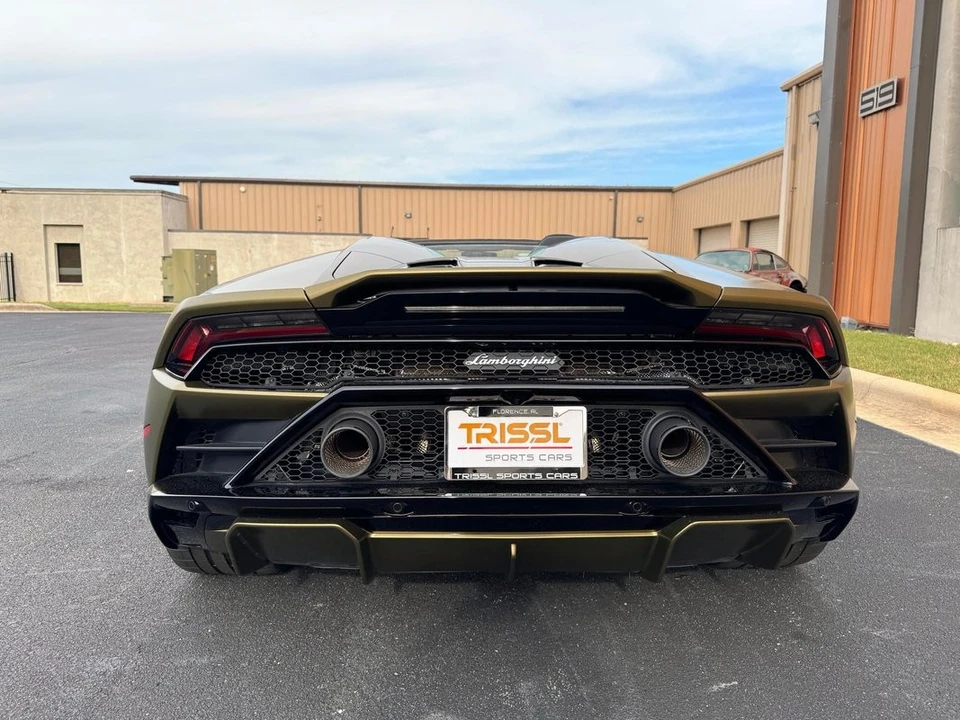 2023 Lamborghini Huracan - Image 23 of 31