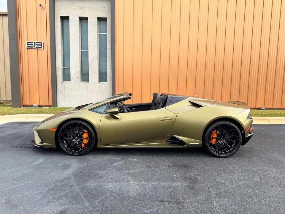 2023 Lamborghini Huracan - Image 10 of 10