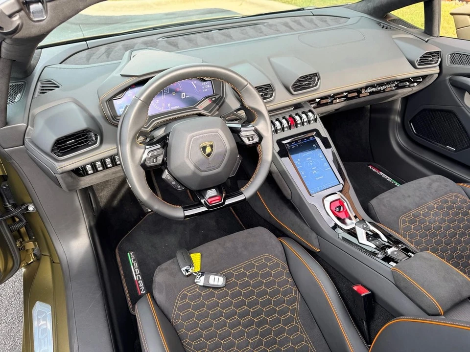 2023 Lamborghini Huracan - Image 30 of 31