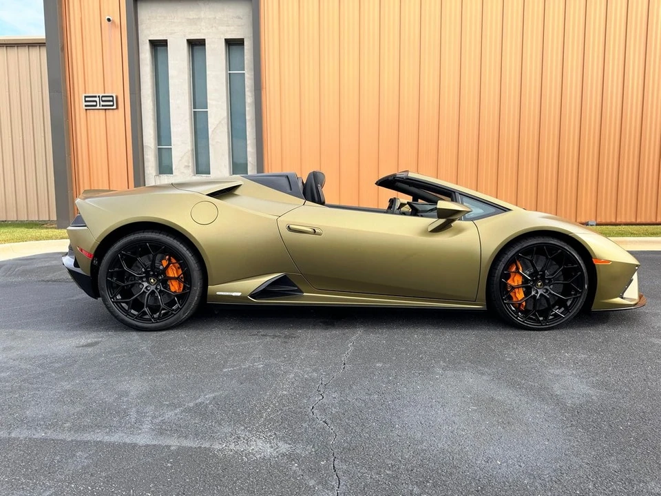 2023 Lamborghini Huracan - Image 5 of 10