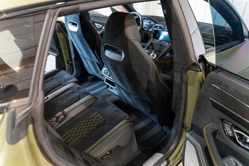2023 Lamborghini Urus Performante - Image 19 of 20