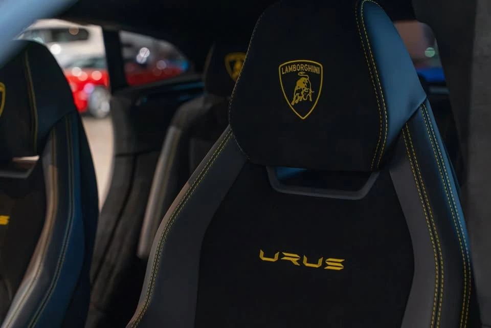 2023 Lamborghini Urus Performante - Image 5 of 20