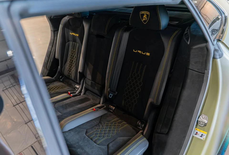 2023 Lamborghini Urus Performante - Image 18 of 20