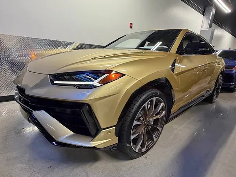 2023 Lamborghini Urus S