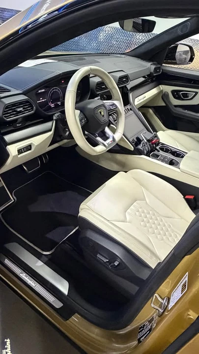 2023 Lamborghini Urus S - Image 2 of 14