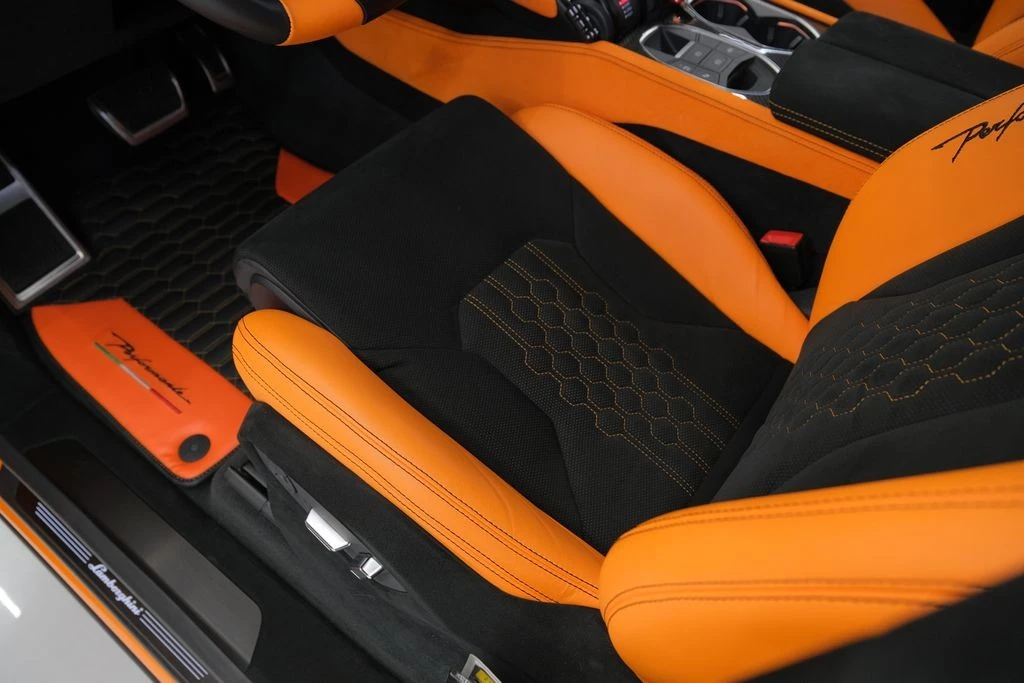 2023 Lamborghini Urus - Image 24 of 31