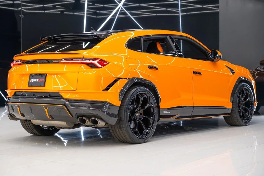 2023 Lamborghini Urus - Image 14 of 31